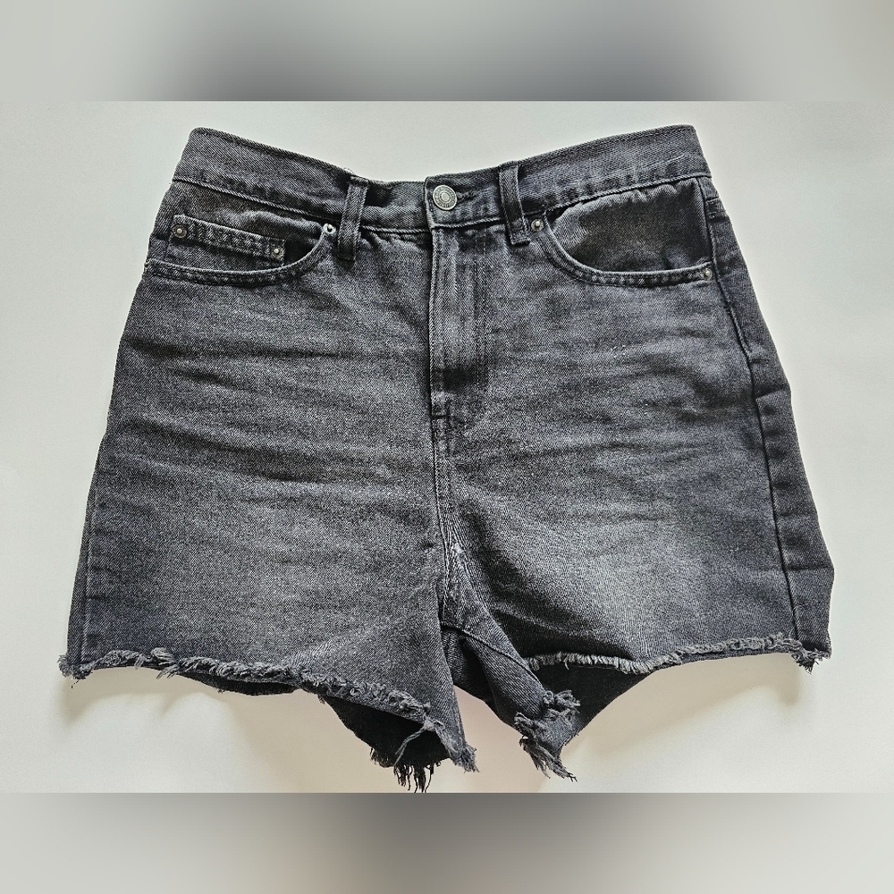 Ardene Size 5 Boyfriend Women's Black Denim Shorts High Waisted